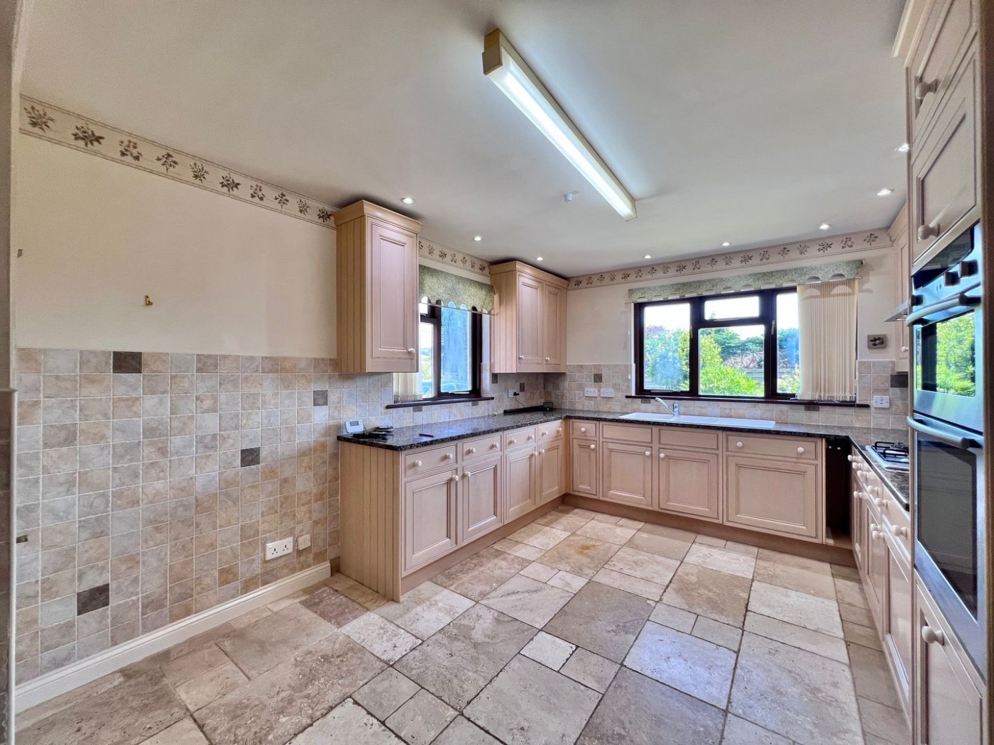 Images for Westhope, Hereford EAID:3282071433 BID:713703
