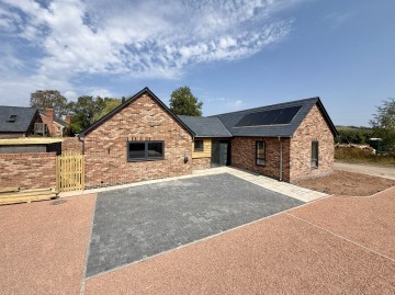 Russett Close, Tillington